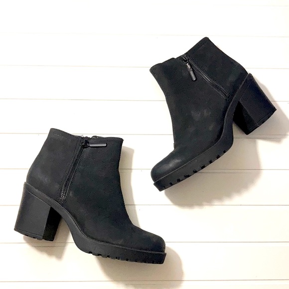 Vagabond Shoemakers Double Zip Ankle Bootie - Picture 1 of 7